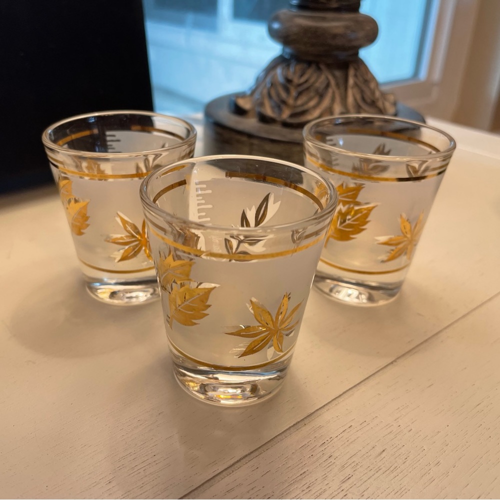 Vintage MCM Frosted gold floral shot glasses (3) Libby barware, great condition
